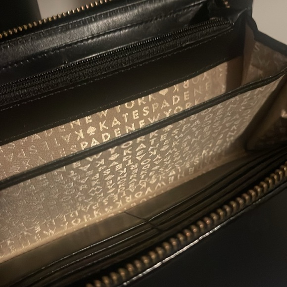 Kate Spade Wallet - Picture 4 of 9